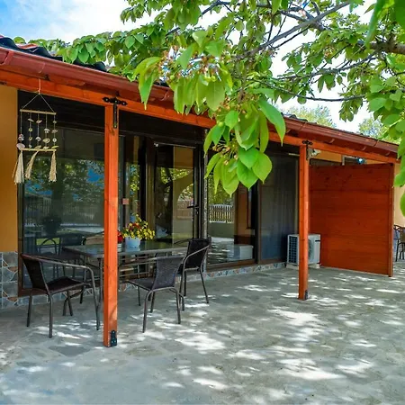 Studios Platanes Апартаменты