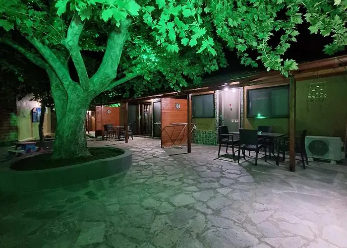Platanes Apartment