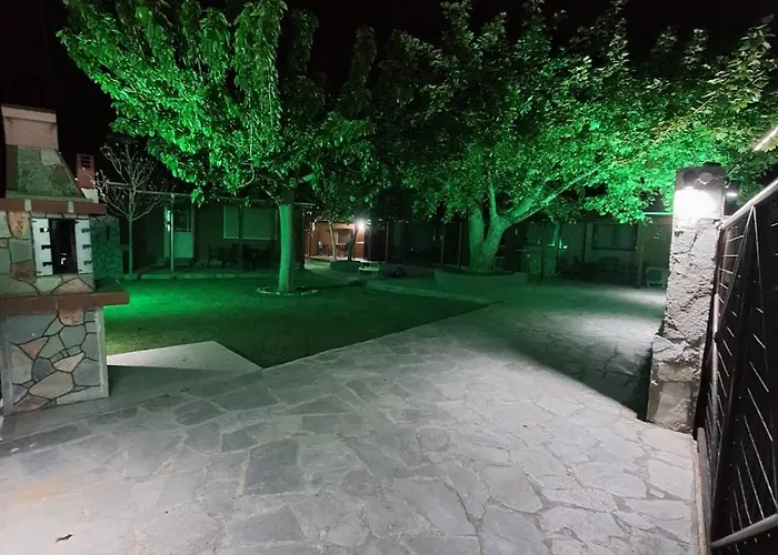 Platanes Apartment Skala Marion