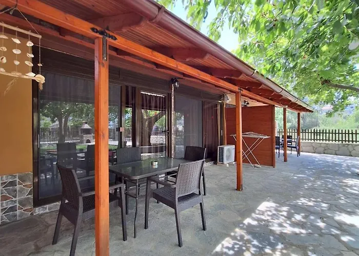 Platanes Apartment