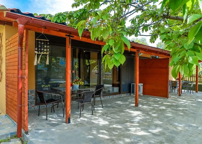 Platanes Apartment