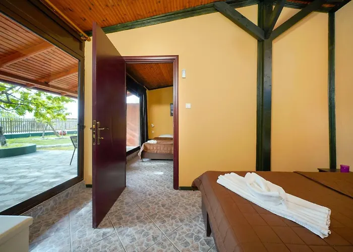 Platanes Skála Marión